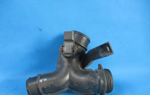Audi Q7 4L Intercooler hose/pipe 4L0145795