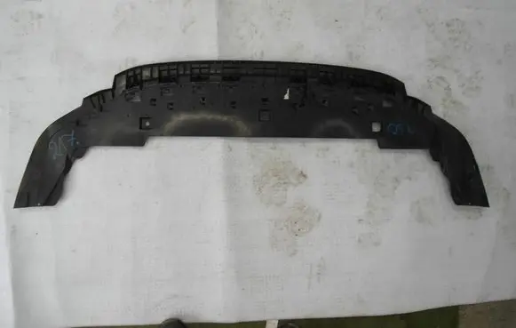 Audi A3 8Y Front bumper skid plate/under tray 8Y0807233B