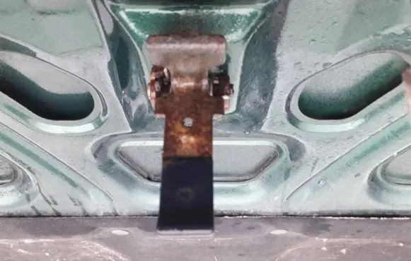 Renault Laguna I Engine bonnet (hood) release handle