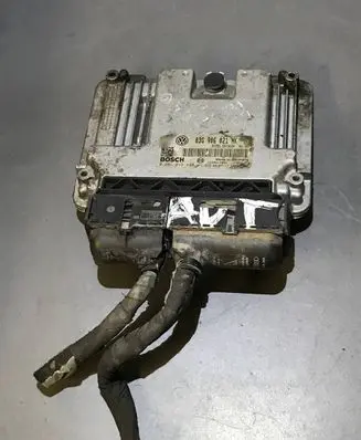 Skoda Octavia Mk1 (1U) Engine control unit/module 03G906021LB 1039S14582 0281013238