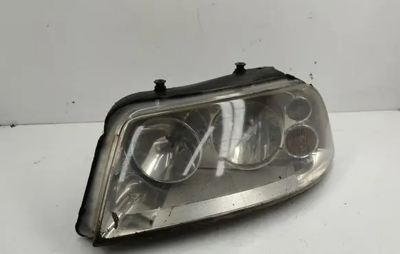 Seat Alhambra (Mk1) Headlight/headlamp 7M4941015