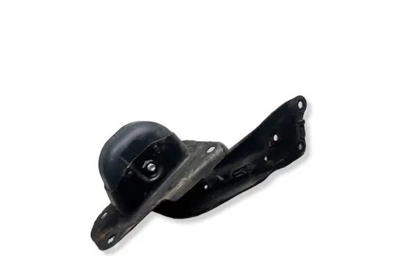 Volkswagen PASSAT B8 Rear control arm 1K0501476 5Q0505226C