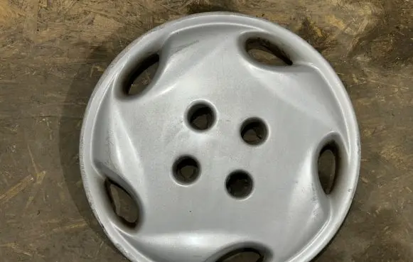 Citroen Xsara R14 wheel hub/cap/trim 9626115080