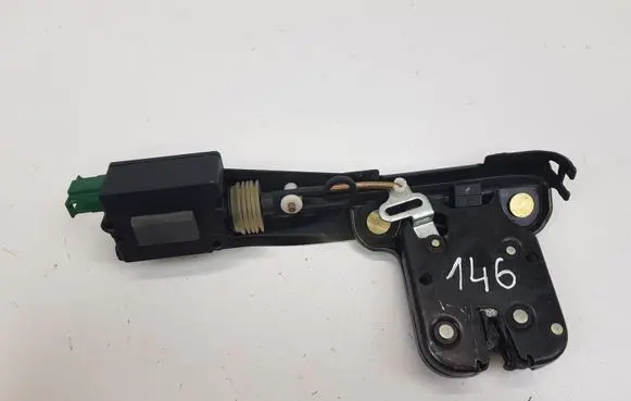 Audi TT TTS Mk2 Tailgate/trunk/boot lock/catch/latch 8N0827505E 8N0827505F