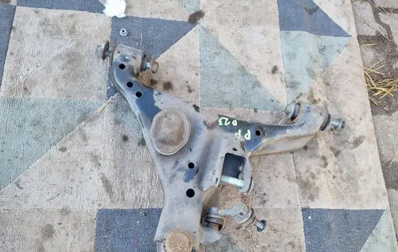 Nissan Navara D23 Front control arm PRAWY