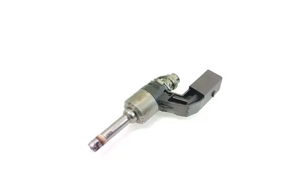 Skoda Octavia Mk2 (1Z) Fuel injector 03C906036F 05030I