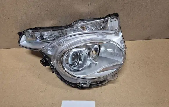 Citroen C1 Headlight/headlamp 811100H170 90026271