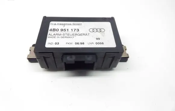 Audi A4 S4 B5 8D Alarm control unit/module 4B0951173