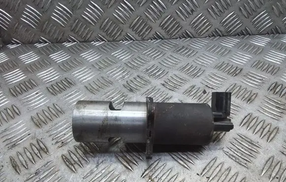 Opel Vivaro EGR valve 8200229190 H7700107471 7700107471