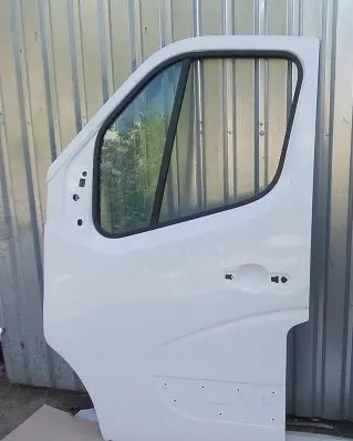 Renault Master III Front door