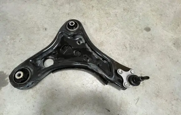 Volkswagen ID.4 Front lower control arm/wishbone 1EA407151a