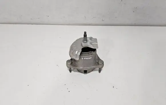 Chevrolet Corvette C8 Gearbox mount 84675417