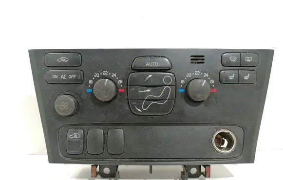 Volvo V70 Climate control unit 8691876
