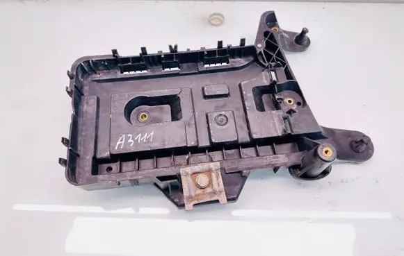 Battery tray