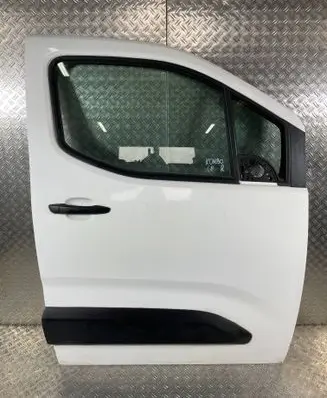 Opel Combo E Front door