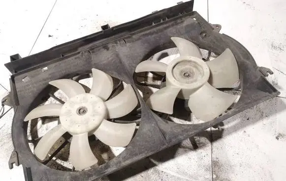 Toyota Corolla E120 E130 Radiator cooling fan shroud 