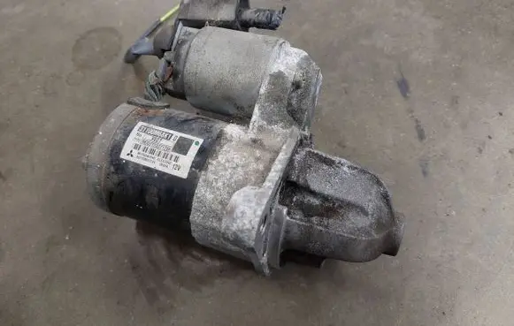 Nissan Pixo Starter motor 31100M68K1 9827 M000T33071ZM