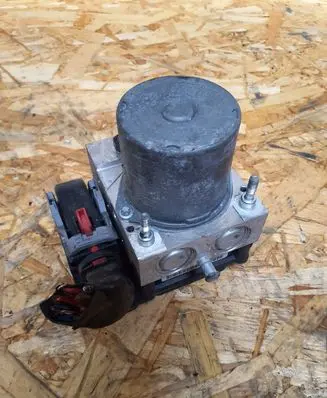 Audi A4 S4 B7 8E 8H ABS Pump 8E0614517BF