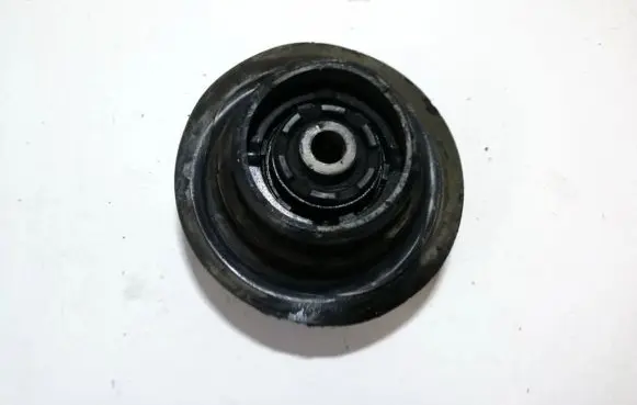 BMW X5 E53 Coil spring mount 31.331096311 1332896