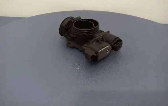 Peugeot 206 CC Throttle body valve 9642473280