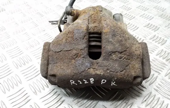 Volkswagen PASSAT B5 Front brake caliper