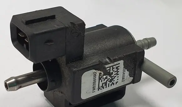 Jaguar XF X260 Valve vacuum FW93-9S468-AD