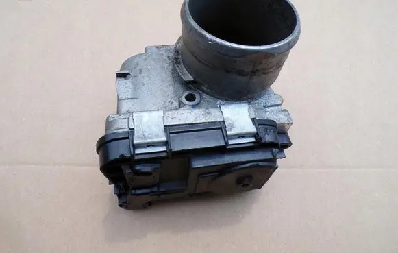 Iveco Daily 6th gen Throttle body valve 54DTE31