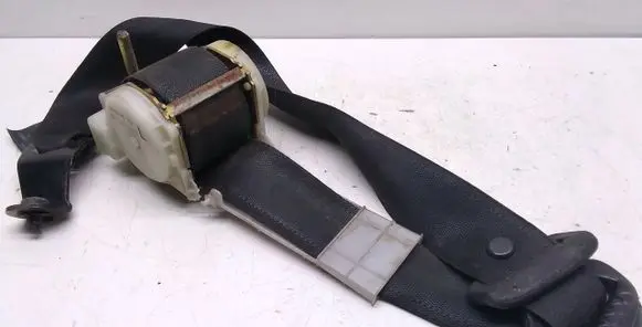 Opel Vectra B Front seatbelt 90462769