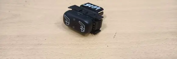 Mercedes-Benz ML W163 Seat heating switch 1638200210 03100620