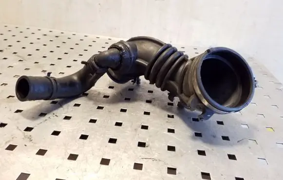 Opel Vectra B Air intake duct part 90499551SF