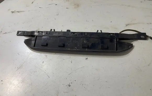 Opel Vectra B Third/center stoplight 90507056 0837596
