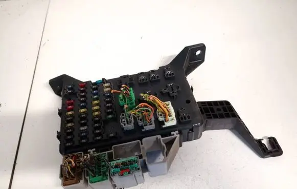 Ford Mondeo Mk III Fuse box set 1s7t14a301c 1s7t-14a301-c