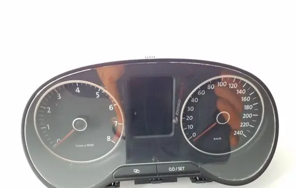 Volkswagen Polo V 6R Speedometer (instrument cluster) 6R0920860D