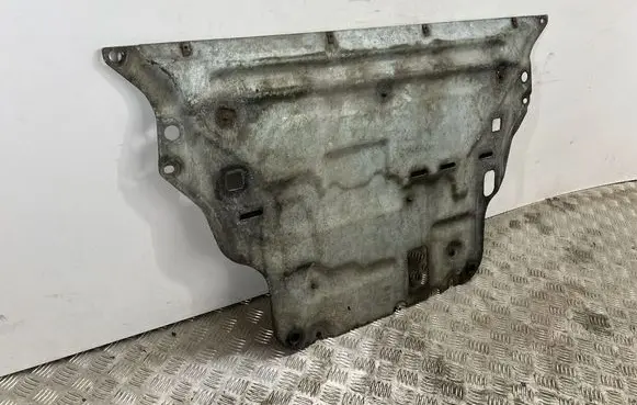 Ford Bronco Engine splash shield/under tray LX6Z5D032B