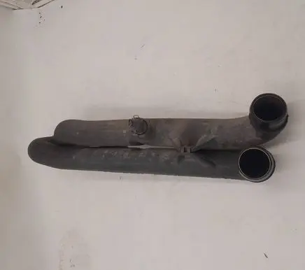Volkswagen Golf III Intercooler hose/pipe 1H0145840B 1H0145840A