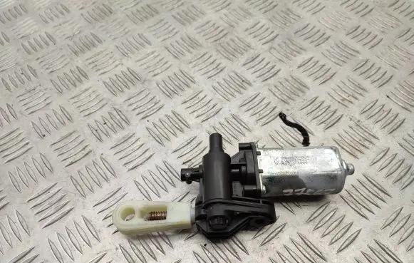 BMW X6 E71 Seat adjustment motor 9808600 452463007