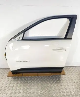 Jeep Avenger Front door