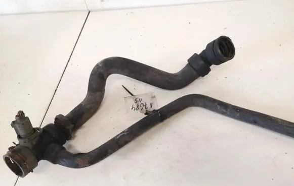 Volkswagen PASSAT B5.5 Engine coolant pipe/hose 4b0121049
