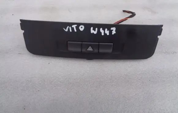 Mercedes-Benz Vito Viano W447 Hazard light switch 4479050051