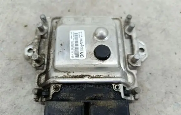 Suzuki Alto Engine control unit/module ECU 