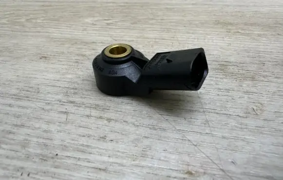 Audi A8 S8 D4 4H Detonation knock sensor 030905377C