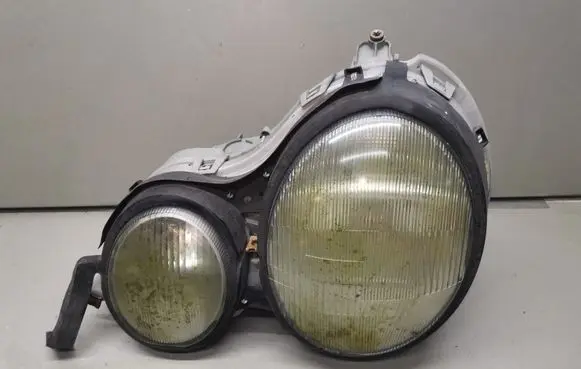 Mercedes-Benz E W210 Headlight/headlamp