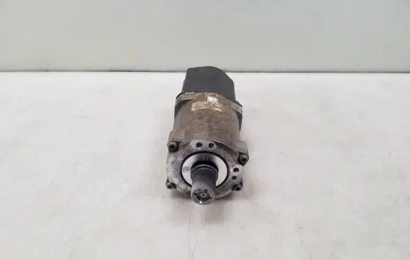 Mercedes-Benz C W205 Electric power steering pump C52483100