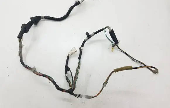 Toyota Corolla Verso AR10 Front door wiring loom 821520F020