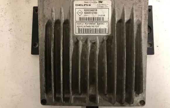 Nissan Note (E11) Engine control unit/module 8200399O38 8200513163