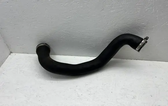 Ford Galaxy Intercooler hose/pipe DS736K683DG