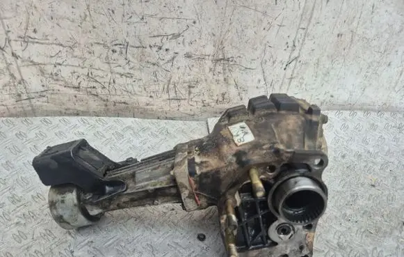 Toyota RAV 4 (XA20) Gearbox transfer box case 81Y261