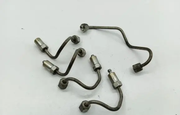 Chevrolet Trax Fuel injector supply line/pipe 