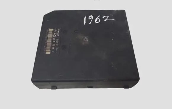 Renault Megane III Fuse module 284B61871R
