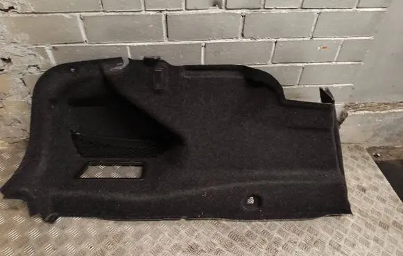 BMW 5 G30 G31 G38 Trunk/boot side trim panel 7373571